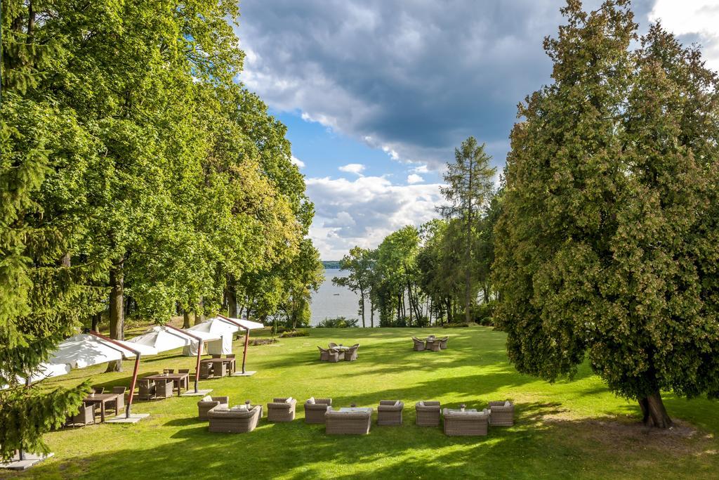Palac Zegrzynski Zegrze Bagian luar foto